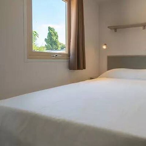 BUNGALOW 4 personnes - Premium | 2 Ch. | 4 Pers. | Terrasse simple | Clim.
