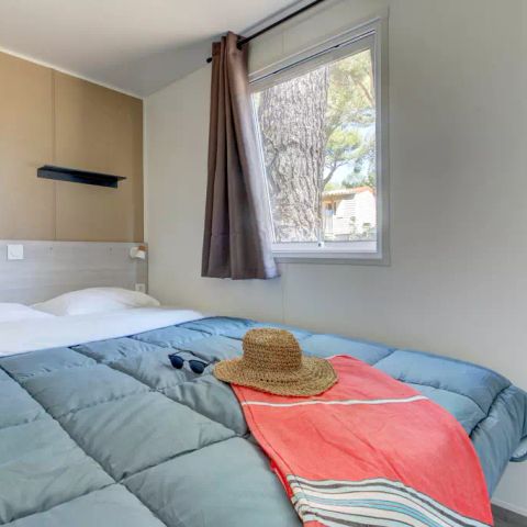 BUNGALOW 6 personnes - Mobil-home | Comfort | 2 Ch. | 4/6 Pers. | Terrasse simple | Clim.