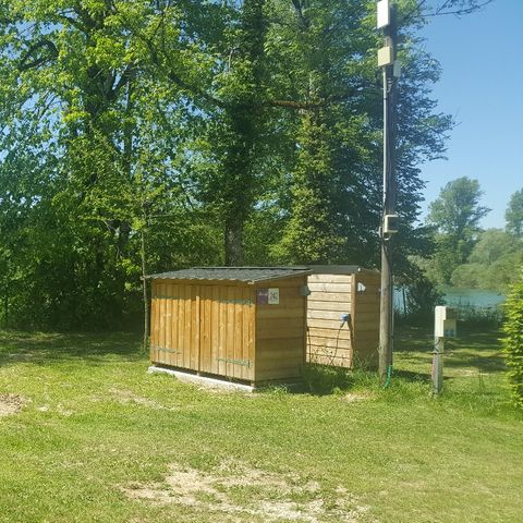 Emplacement - "Confort Plus" 2/6 pers
