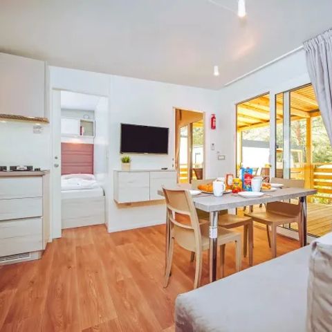 Mobilhome 6 personnes - Mobile home 6 personnes - Comfort Plus 3 chambres et 2 salles de bain Salon