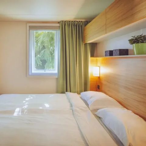 Mobilhome 6 personnes - Salon Premium avec 3 chambres - cuisine extérieure