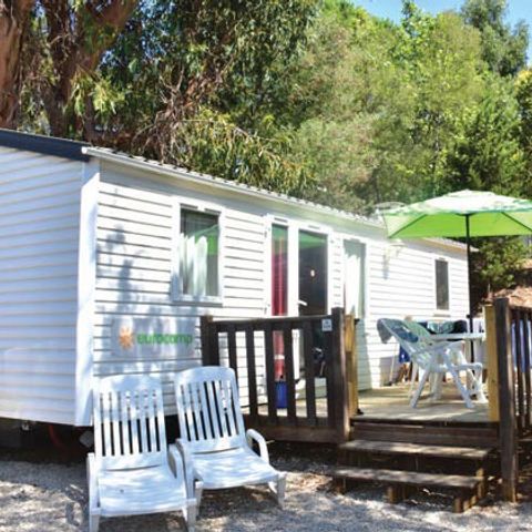 Mobilhome 6 personnes - Classic | 3 Ch. | 6 Pers. | Terrasse surélevée non couverte | 1 SDB | Clim.
