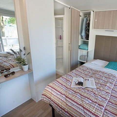 Mobilhome 4 personnes - Comfort XL | 2 Ch. | 4 Pers. | Terrasse surélevée | 2 SDB | Clim.