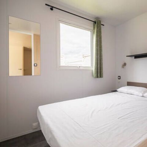 Mobilhome 4 personnes - Comfort | 2 Ch. | 4 Pers. | Terrasse surélevée | 2 SDB | Clim.
