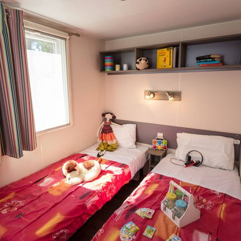 Mobilhome 6 personnes - Classic | 2 Ch. | 4/6 Pers. | Terrasse surélevée non couverte | 2 SDB | Clim.