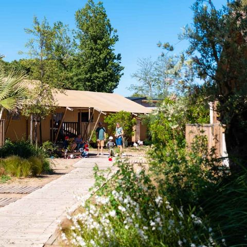 TENTE TOILE ET BOIS 6 personnes - LODGE Prestige CAMPING