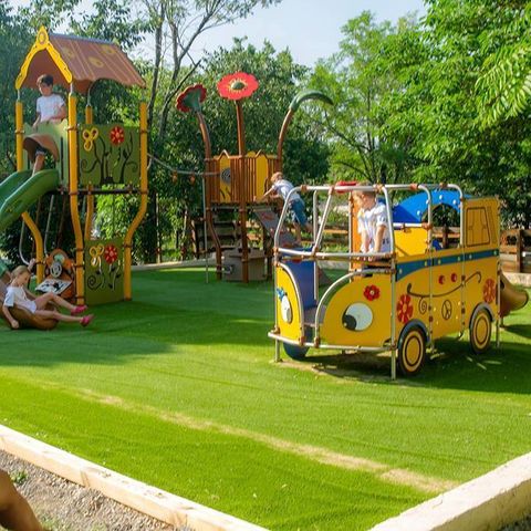 Camping Sites et Paysages - Le Petit Bois - Camping Ardèche - Image N°5