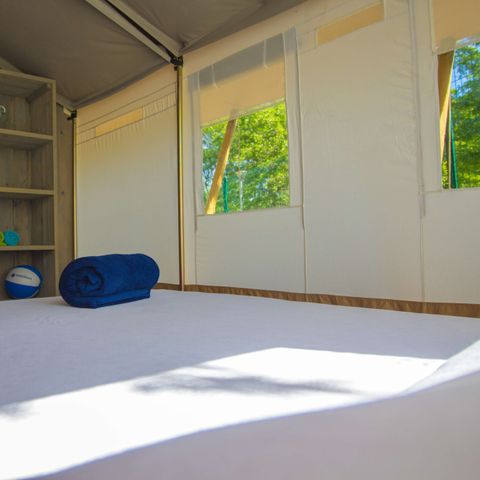Tente en toile et en bois 5 personnes - Polari - Tente Safari - Sanitaires - Climatisation - 5P