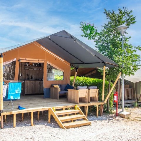 TENTE TOILE ET BOIS 4 personnes - Polari - Tente Safari + sanitaires + climatisation (4P)