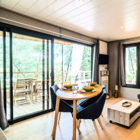 TENTE TOILE ET BOIS 5 personnes - Lodge Kabane sur Pilotis 3 Pièces 5 Personnes Climatisé + TV