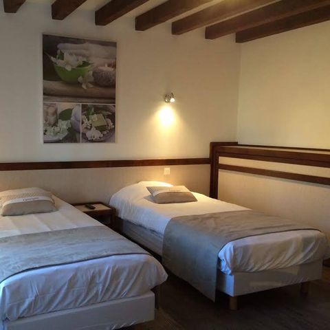 APPARTEMENT 6 personnes - Appartement | 2 Ch. | 4/6 Pers. | Terrasse surélevée non couverte | 2 SDB | TV