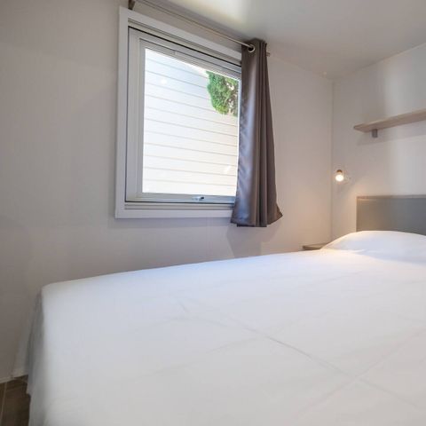 BUNGALOW 8 personnes - Mobil-home | Classic | 3 Ch. | 6/8 Pers. | Terrasse surélevée non couverte | 2 SDB | Clim.