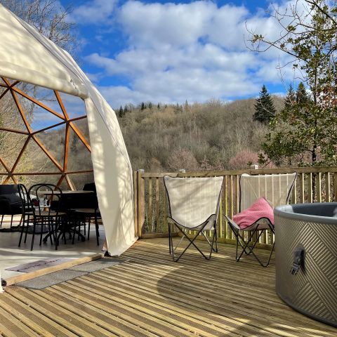 HÉBERGEMENT INSOLITE 4 personnes - DÖME LODGE SPA sans salle de bain