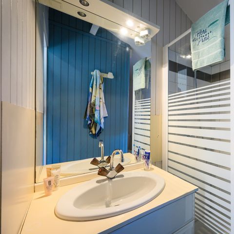 CHALET 4 personnes - CHALET CONFORT 1 ch. 2/4 pers. - 25m2 - terrasse parasol