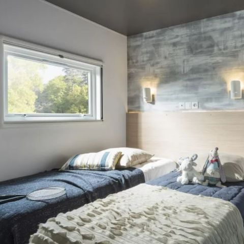BUNGALOW 4 personnes - EXCLUSIF 2 chambres avec suite parentale