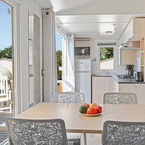 BUNGALOW 6 personnes - Mobil-home | Comfort | 2 Ch. | 4/6 Pers. | Terrasse Simple | 1 SDB