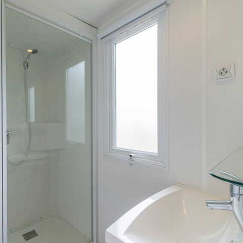 BUNGALOW 6 personnes - Mobil-home | Comfort | 2 Ch. | 4/6 Pers. | Terrasse Simple | 1 SDB