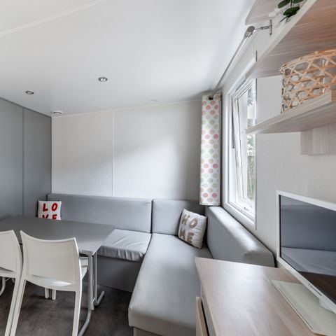 BUNGALOW 2 personnes - Mobil-home Confort 18,60 m² (1 chambre) + terrasse bois semi-couverte