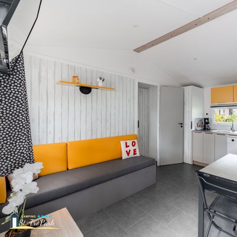 BUNGALOW 4 personnes - Mobil-home Premium 32m² (2 chambres - 2 sdb) + Lave Vaisselle + terrasse semi-couverte 15m²