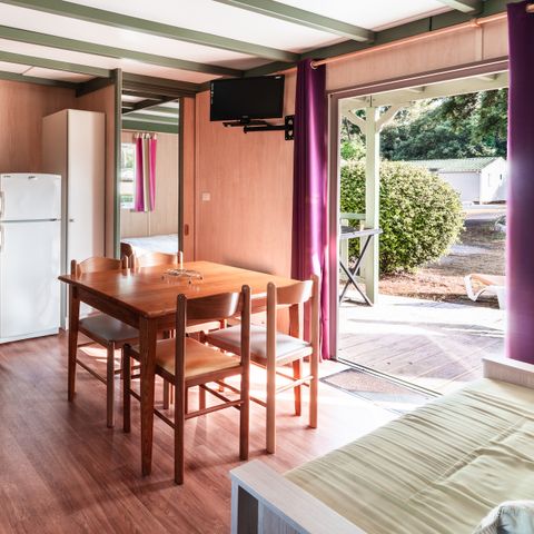 BUNGALOW 4 personnes - Premium 32m² (2 chambres) réservé aux personnes à mobilité réduite avec climatisation