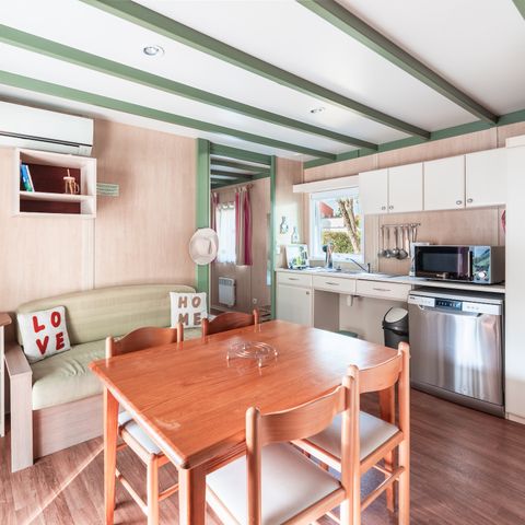 BUNGALOW 4 personnes - Premium 32m² (2 chambres) réservé aux personnes à mobilité réduite avec climatisation