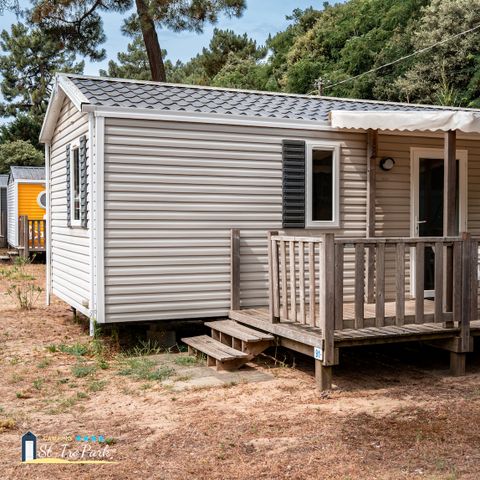 BUNGALOW 4 personnes - Mobil-home Confort 27.5m² (2 chambres) + terrasse bois semi-couverte 11m²
