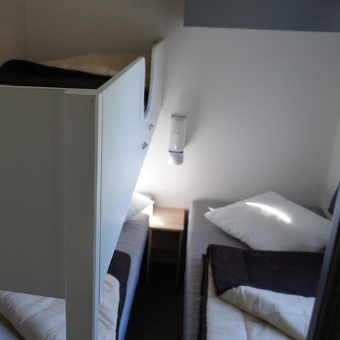 BUNGALOW 7 personnes - Mobil home Standard 32 m² 3 chambres + terrasse 12m² semi-couverte (9m²) 6/7 pers