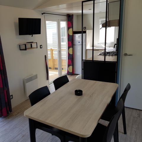 BUNGALOW 5 personnes - Mobil home Premium 32 m² 2 chambres + terrasse 12m² semi-couverte (9m²) + TV + climatisation 4/5 pers