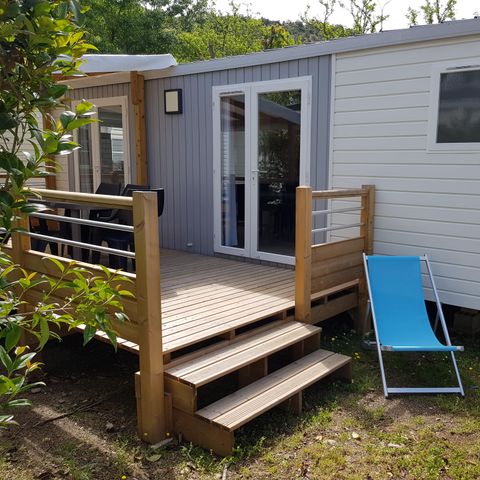 BUNGALOW 5 personnes - Mobil home Premium 32 m² 2 chambres + terrasse 12m² semi-couverte (9m²) + TV + climatisation 4/5 pers