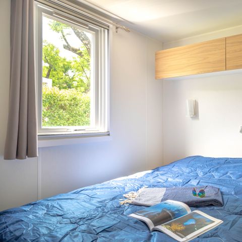 Mobilhome 4 personnes - Mobil home Premium 27 m² 2 chambres + terrasse couverte 9m² + TV + Clim + Vue Rivière 4 pers