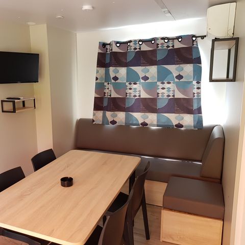 BUNGALOW 7 personnes - Mobil home Luxe 32m² 3 chambres + terrasse 12m² semi-couverte (9m²) + TV + Clim 6/7 pers