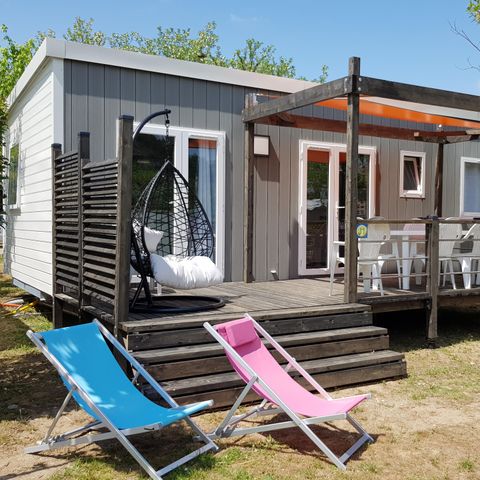 BUNGALOW 7 personnes - Mobil home Luxe 32m² 3 chambres + terrasse 12m² semi-couverte (9m²) + TV + Clim 6/7 pers