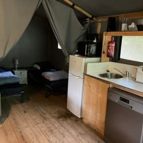 Tente en toile et en bois 4 personnes - Cocotier