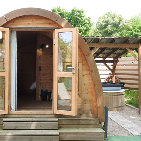 Unique 2 personnes - POD + JACUZZI PRIVATIF - 1 Chambre