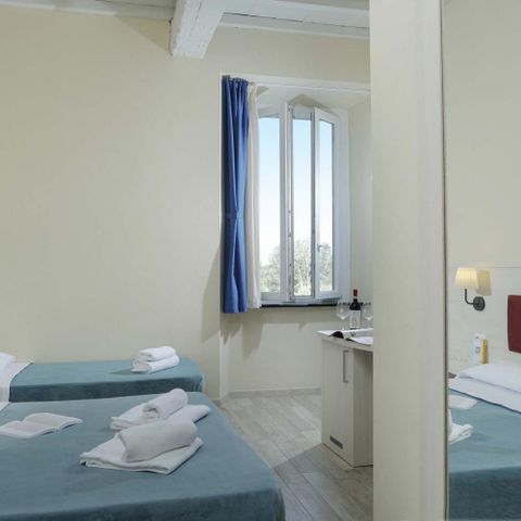 CHAMBRE 3 personnes - Triple 2/3 personnes