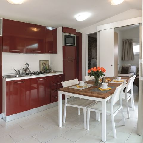 BUNGALOW 4 personnes - 2 chambres / 1 salle de bain - terrasse couverte