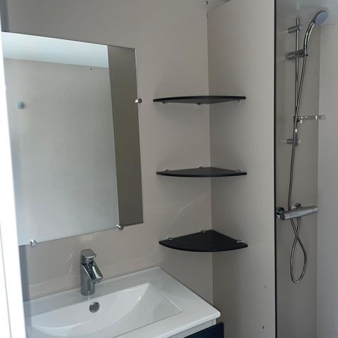 Emplacement - EMPLACEMENT SANITAIRE PRIVE CONFORT (10A)