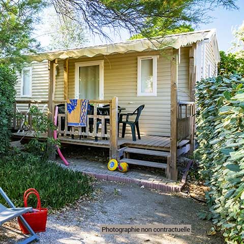 BUNGALOW 6 personnes - Confort terrasse couverte (C7)