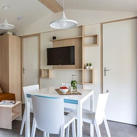 BUNGALOW 4 personnes - Ultimate | 2 Ch. | 4 Pers. | Terrasse surélevée | Douche tropicale | Clim. | TV