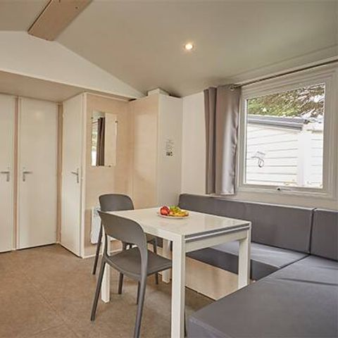 BUNGALOW 6 personnes - Classic | 3 Ch. | 6 Pers. | Terrasse surélevée | 1 SDB | Clim.