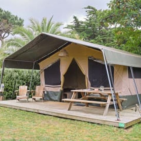Tente en toile et en bois 6 personnes - Bulot