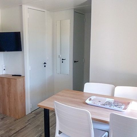 BUNGALOW 6 personnes - Comfort XL | 2 Ch. | 4/6 Pers. | Terrasse surélevée | 2 SDB | Clim. | TV