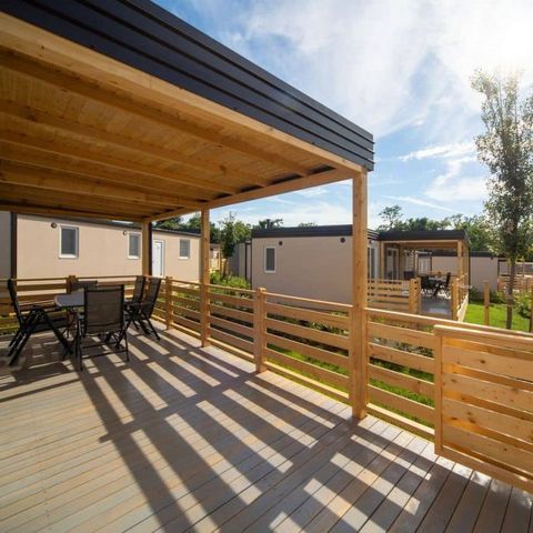 BUNGALOW 6 personnes - Comfort XL | 3 Ch. | 6 Pers. | Terrasse surélevée | 2 SDB | Clim. | TV