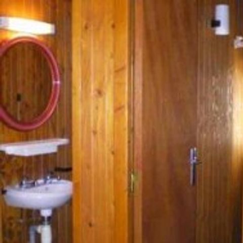 CHALET 4 personnes - sans sanitaires