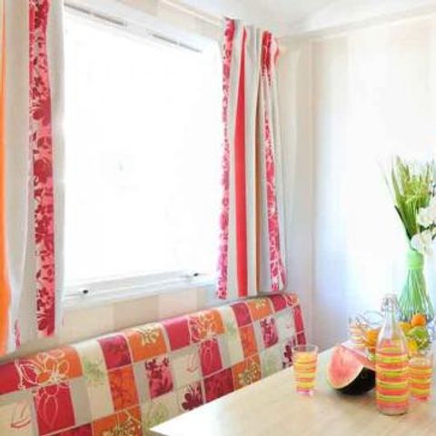 BUNGALOW 4 personnes - Comfort | 2 Ch. | 4 Pers. | Terrasse surélevée | Clim.