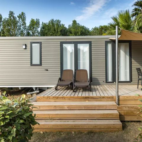 BUNGALOW 6 personnes - Mobil-home | Premium | 3 Ch. | 6 Pers. | Terrasse Lounge | 1 SDB | Clim. | TV