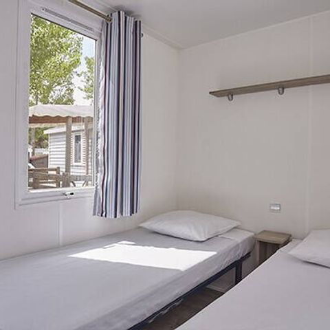 BUNGALOW 6 personnes - Comfort | 2 Ch. | 4/6 Pers. | Terrasse surélevée | Clim.