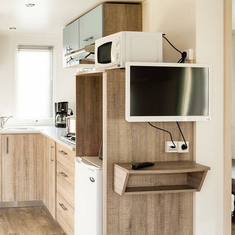 BUNGALOW 6 personnes - Mobil-home | Comfort | 2 Ch. | 4/6 Pers. | Terrasse surélevée | Clim. | TV