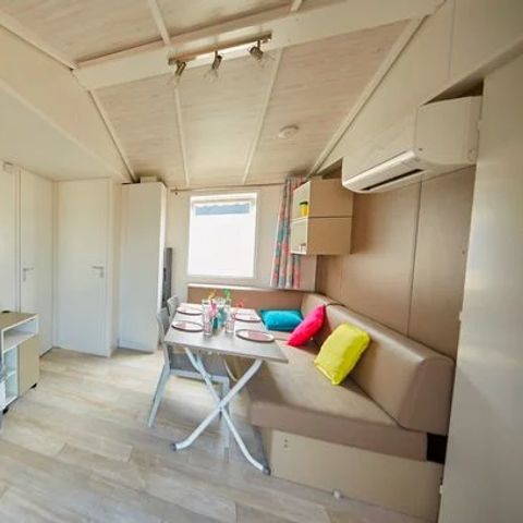 BUNGALOW 6 personnes - Comfort XL | 2 Ch. | 4/6 Pers. | Terrasse surélevée | Clim.