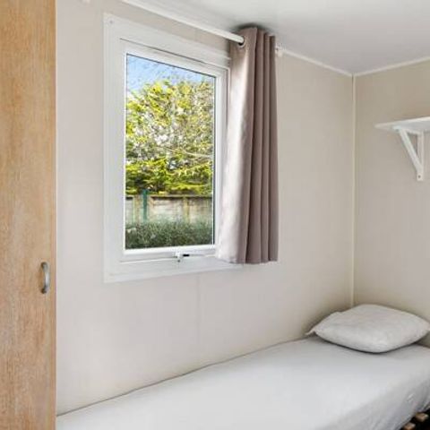 BUNGALOW 6 personnes - Comfort | 2 Ch. | 4/6 Pers. | Terrasse surélevée | 1 SDB | Clim. | TV